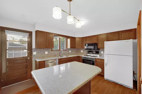 9437 Oriole Dr, Munster, IN 46321 photo 15