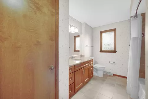 9437 Oriole Dr, Munster, IN 46321 photo 21