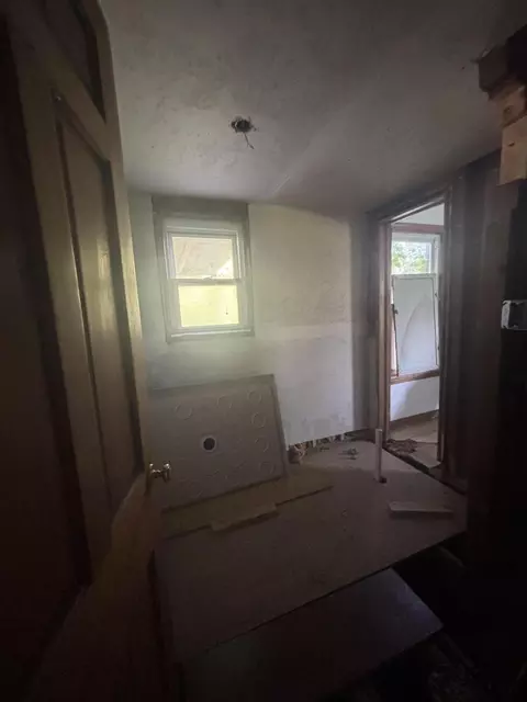 2405 Hobart St, Gary, IN 46406 photo 5