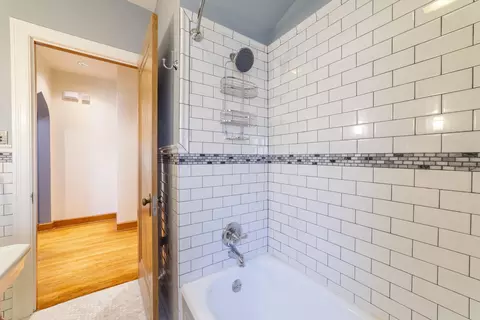 Bath - 7220 Hohman Ave, Hammond, IN 46324 photo 6 of 6