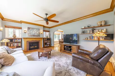 Living - 7220 Hohman Ave, Hammond, IN 46324 photo 3 of 4