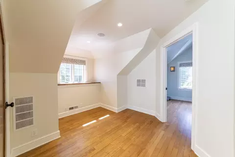 Entry Way - 7220 Hohman Ave, Hammond, IN 46324 photo 5 of 5