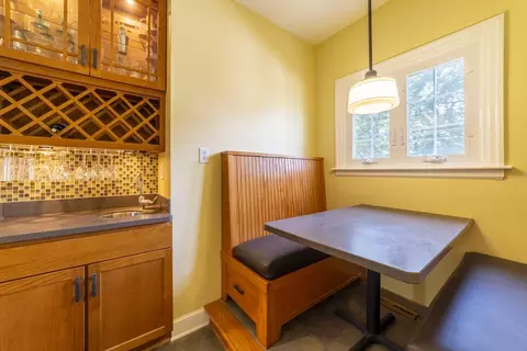 Dining - 7220 Hohman Ave, Hammond, IN 46324 photo 5 of 5