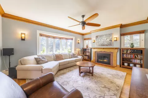 Living - 7220 Hohman Ave, Hammond, IN 46324 photo 2 of 4