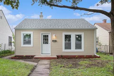7527 Marshall Ave, Hammond, IN 46323