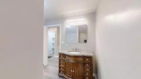 Bath - 4695 Whitcomb St, Gary, IN 46408 photo 6 of 8