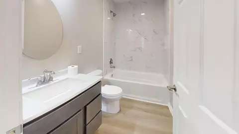 Bath - 4695 Whitcomb St, Gary, IN 46408 photo 1 of 8