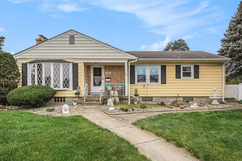 3336 Garfield Ave, Highland, IN 46322