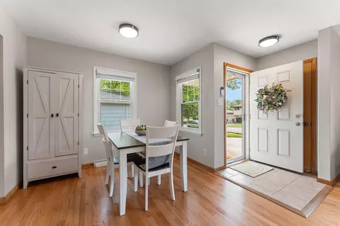 Entry Way - 8128 Jackson Ave, Munster, IN 46321 photo 1 of 1