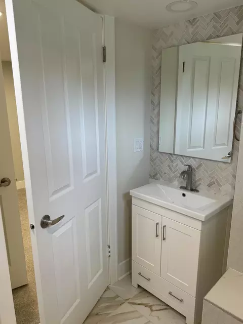 252 Marshall St, Gary, IN 46404 photo 37