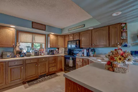 4294 S 150, Morocco, IN 47963 photo 7