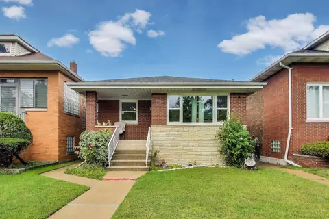 2036 Atchison Ave, Whiting, IN 46394