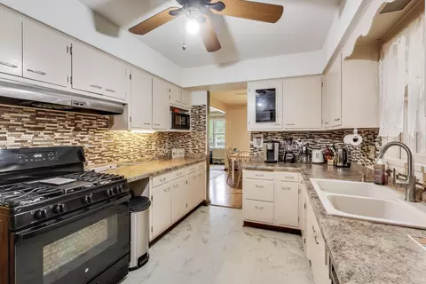 2036 Atchison Ave, Whiting, IN 46394 photo 8