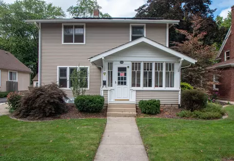 916 E Home Ave, Hobart, IN 46342
