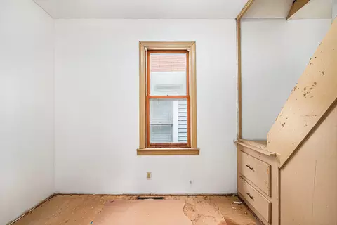 Bedroom - 5259 State Line Ave, Hammond, IN 46320 photo 1 of 3