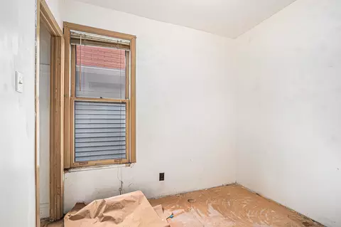 Bedroom - 5259 State Line Ave, Hammond, IN 46320 photo 2 of 3