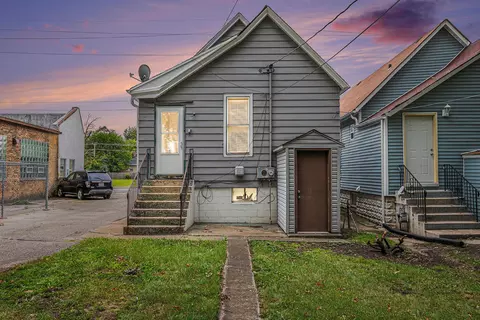 Exterior - 5259 State Line Ave, Hammond, IN 46320 photo 1 of 5