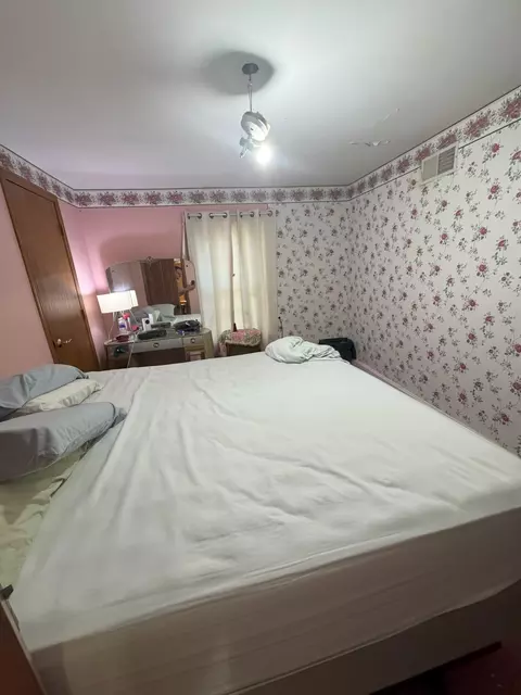 Bedroom - 219 S Broad St, Griffith, IN 46319 photo 2 of 2