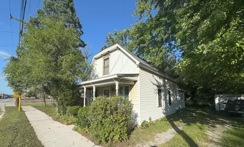 219 S Broad St, Griffith, IN 46319