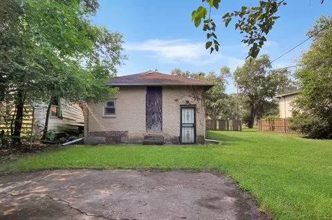Exterior - 2435 Diamond Ave, Gary, IN 46407 photo 3 of 3