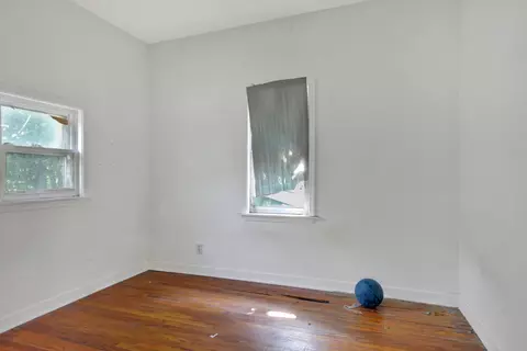 Bedroom - 2435 Diamond Ave, Gary, IN 46407 photo 3 of 3