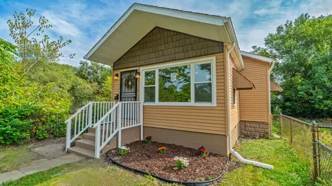 2257 W 16th Ave, Gary, IN 46404