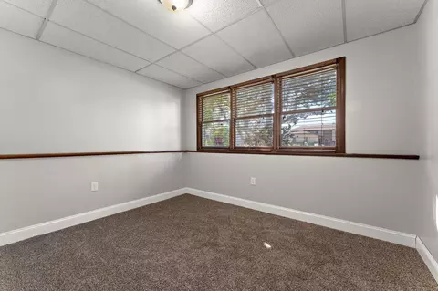 437 S Park Dr, Griffith, IN 46319 photo 17