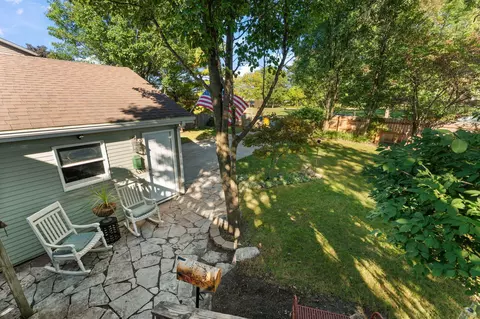 437 S Park Dr, Griffith, IN 46319 photo 4