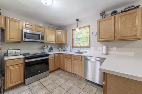 915 Quail Ridge Dr, Porter, IN 46304 photo 13