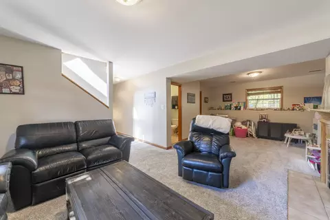 915 Quail Ridge Dr, Porter, IN 46304 photo 25
