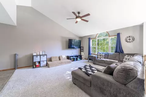 915 Quail Ridge Dr, Porter, IN 46304 photo 5