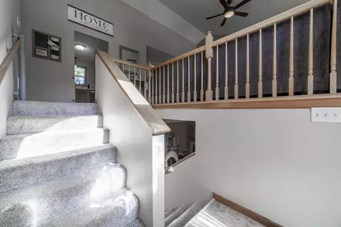 915 Quail Ridge Dr, Porter, IN 46304 photo 4