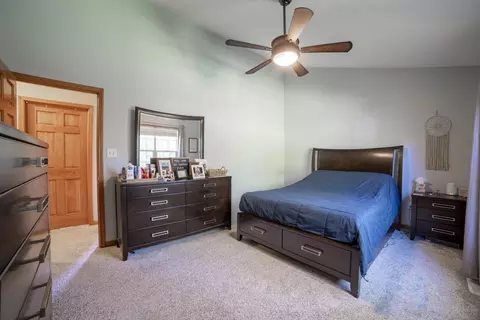 915 Quail Ridge Dr, Porter, IN 46304 photo 17