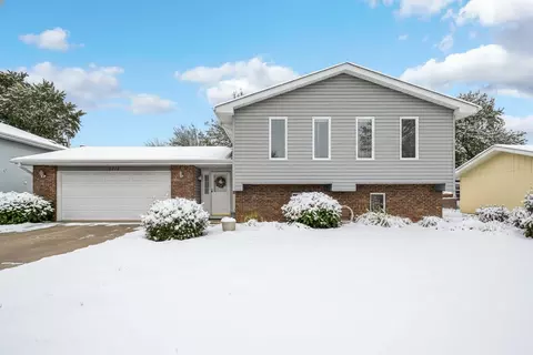 2316 Boulder Rd, Dyer, IN 46311 photo 1