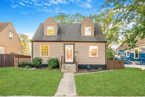 6734 Baring Ave, Hammond, IN 46324