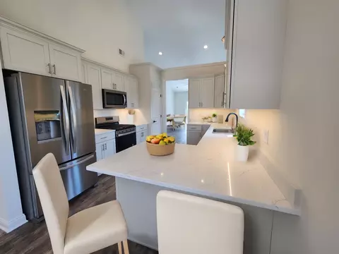 Kitchen - 9925 Pheasant Ln, Saint John, IN 46373 photo 1 of 3