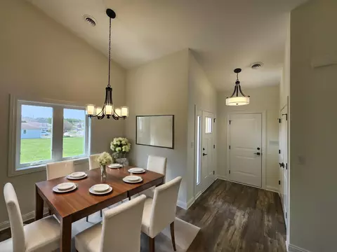 Dining - 9925 Pheasant Ln, Saint John, IN 46373 photo 1 of 2
