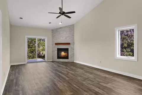 Living - 9925 Pheasant Ln, Saint John, IN 46373 photo 1 of 2