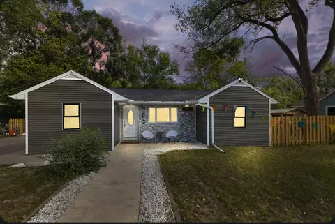 Exterior - 953 Colfax St, Gary, IN 46406 photo 5 of 7