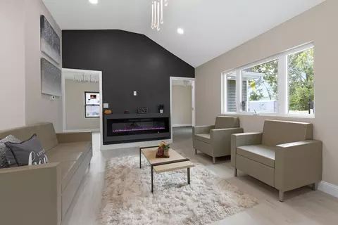 Living - 953 Colfax St, Gary, IN 46406 photo 2 of 3