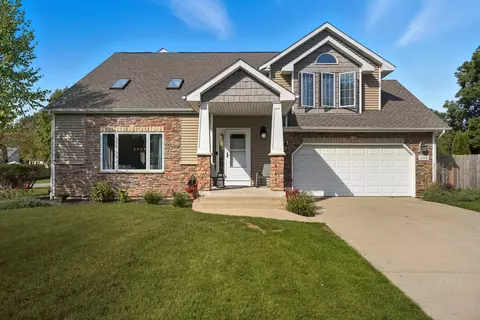 1356 Sugar Creek Ct, Valparaiso, IN 46385