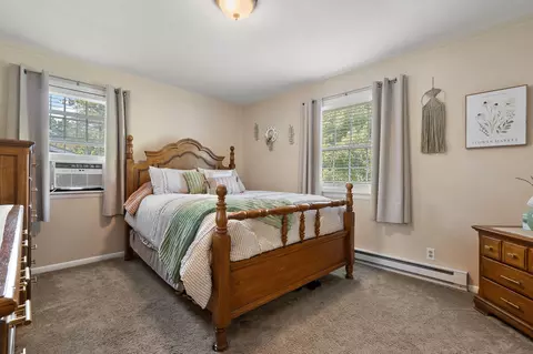Bedroom - 10446 N 500, De Motte, IN 46310 photo 1 of 2
