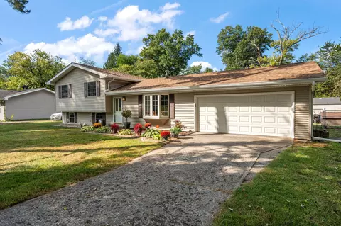 Exterior - 10446 N 500, De Motte, IN 46310 photo 12 of 14