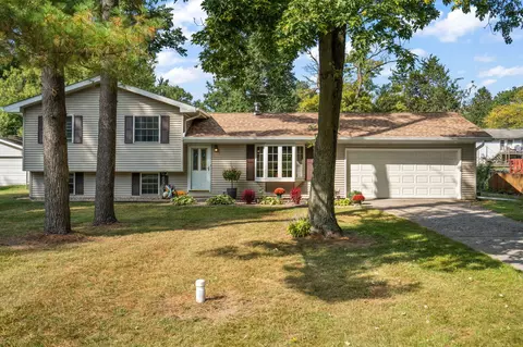 Exterior - 10446 N 500, De Motte, IN 46310 photo 13 of 14