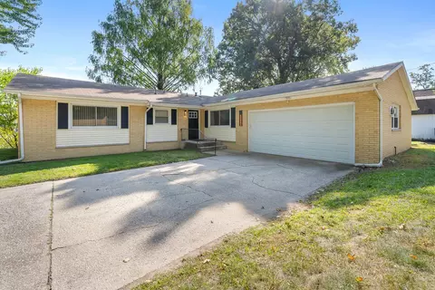 2719 Charlotte St, Portage, IN 46368