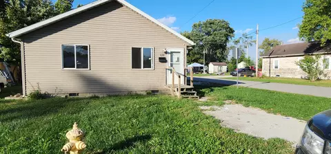 630 Elm St, Rensselaer, IN 47978