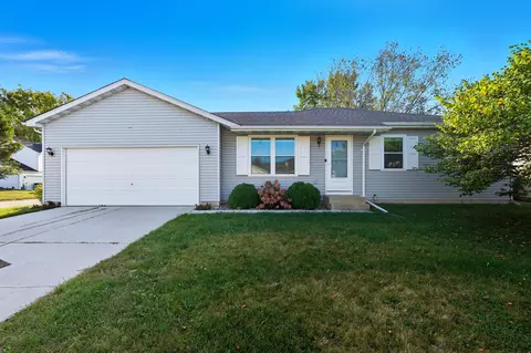 364 Rainier Rd, Valparaiso, IN 46385