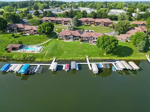 View/Area - 2531 E Lakeshore Dr #A 39, Crown Point, IN 46307 photo 4 of 7