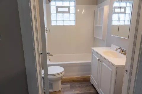 Bath - 4589 Roosevelt St, Gary, IN 46408 photo 1 of 1