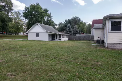 Exterior - 4589 Roosevelt St, Gary, IN 46408 photo 3 of 5